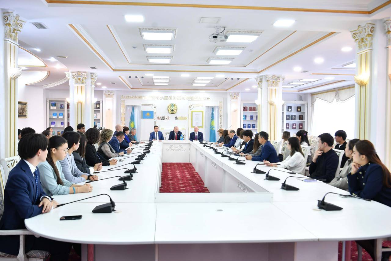 От диалога к практике: Курултай и Қазақстан Халық Кеңесі как основа обновленной правовой модели