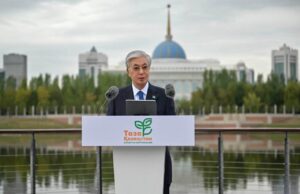Президент Касым-Жомарт Токаев выступил перед участниками акции «Таза Қазақстан»