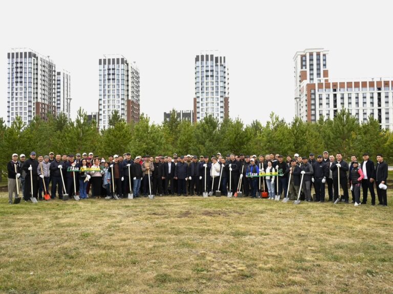 «Таза Қазақстан»: порядок начинается с каждого – Генеральная прокуратура приняла участие в общегородском субботнике