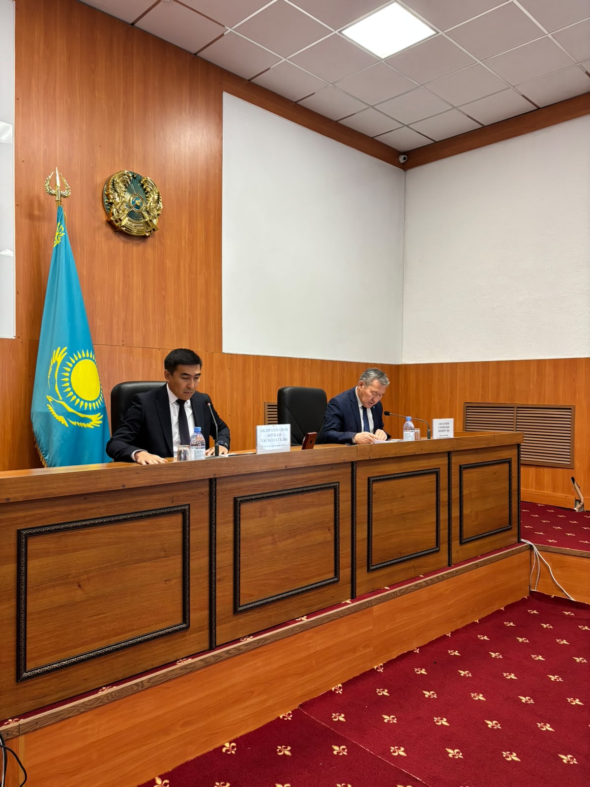 Сегодня, 28 сентября 2026 года, состоялась внеочередная 68-я сессия Аккольского районного маслихата.