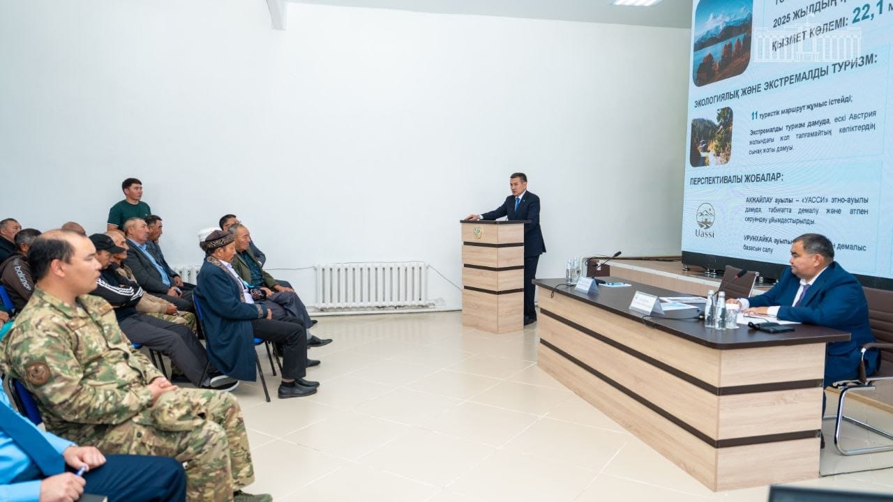 Аким ВКО провёл встречу с населением Маркакольского района