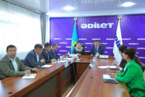 ПЕРВЫЙ ЗАМЕСТИТЕЛЬ АКИМА ОБЛАСТИ ВЫСЛУШАЛ ОБРАЩЕНИЯ ЖИТЕЛЕЙ