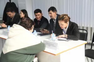 Работа, социальная поддержка и медицина: в Астане для жителей организовали бесплатные консультации