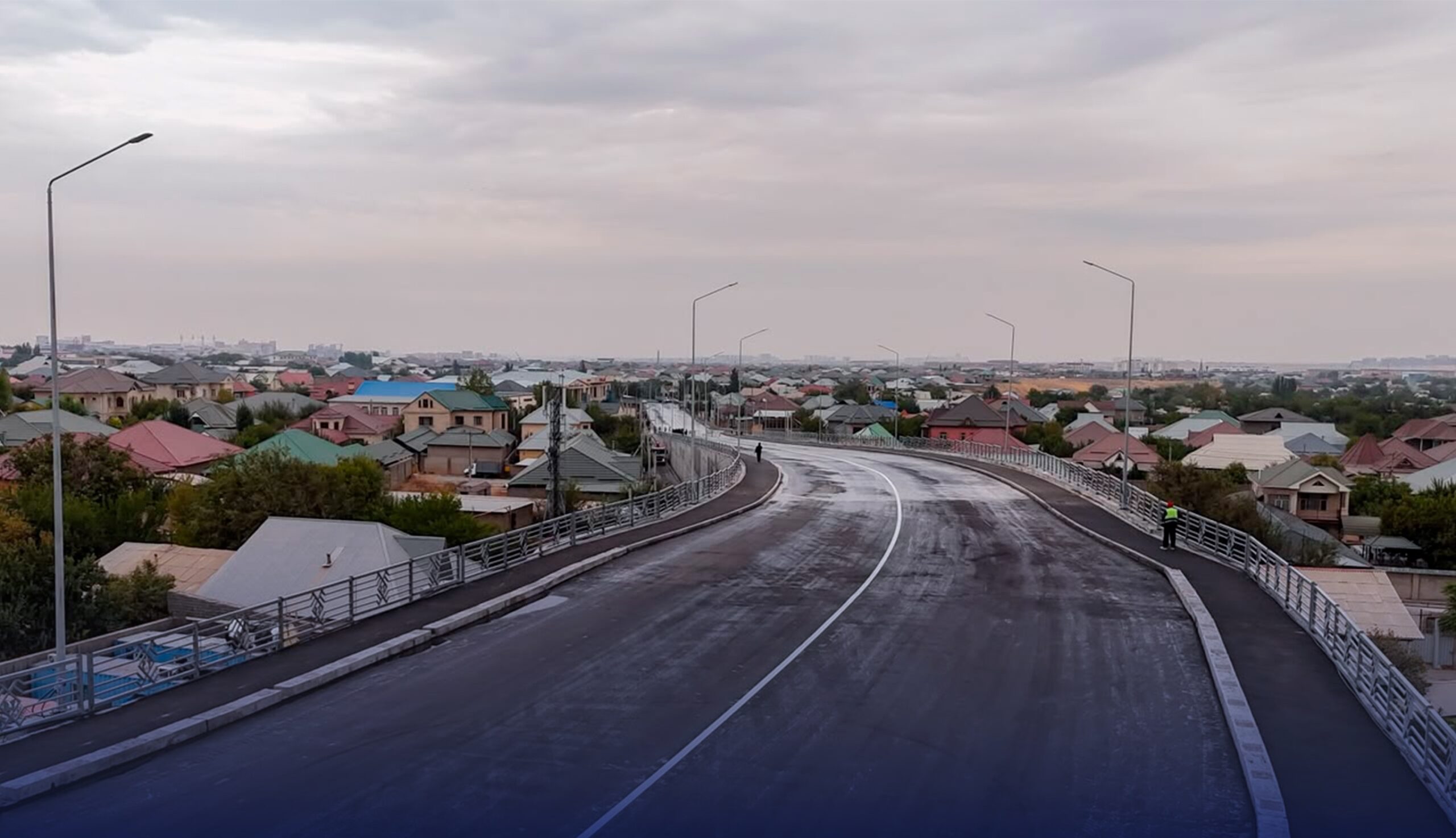 В ШЫМКЕНТЕ ОТКРЫЛИ НОВЫЙ АВТОМОБИЛЬНЫЙ ПУТЕПРОВОД НА УЛИЦЕ ТЛЕНШИНА