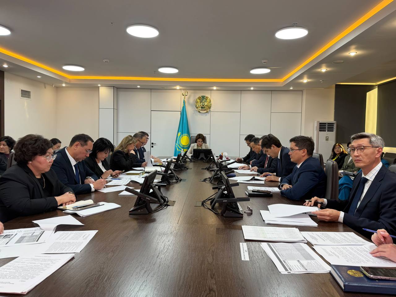 МИНИСТР ЕМХАНАЛАРДА ДӘРІГЕРГЕ ЖАЗЫЛУДЫҢ НАҚТЫ ҚОЛЖЕТІМДІЛІГІН ҚАМТАМАСЫЗ ЕТУДІ ТАПСЫРДЫ