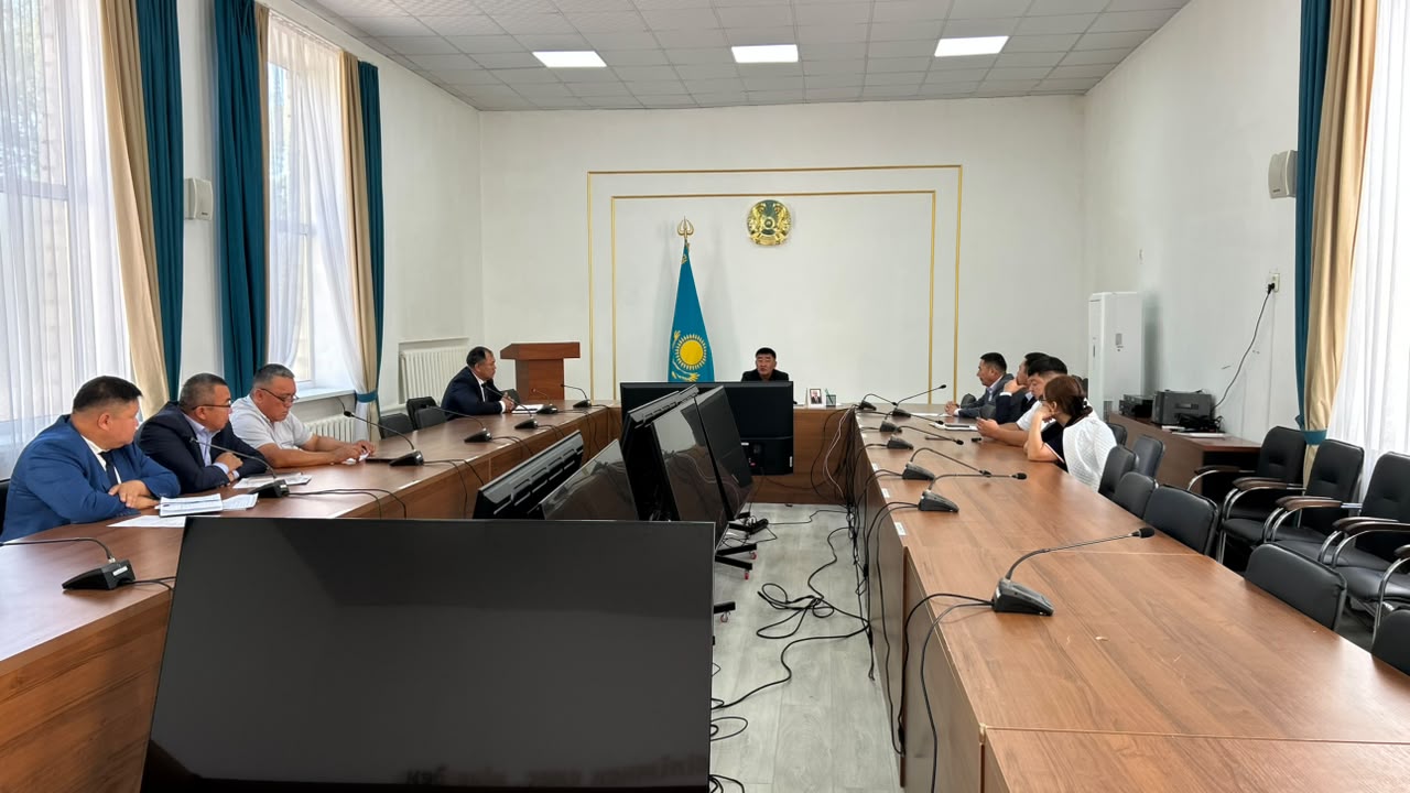 Ақтоғай ауданында Қоғамдық кеңестің кезекті отырысы өтті.