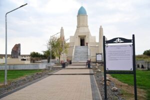 ТҮРКІСТАН: СОЗАҚТАҒЫ БАБА ТҮКТІ ШАШТЫ ӘЗІЗ КЕСЕНЕСІ ЖАҢҒЫРТЫЛДЫ