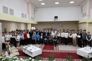 Просветительскую встречу с участием видных деятелей провели для столичных школьников