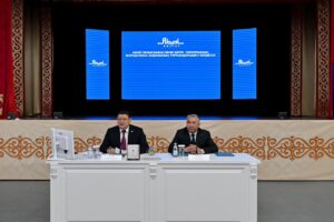 Аким области Абай встретился с жителями Бородулихинского района