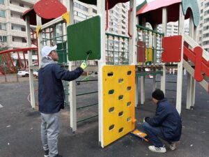 В Астане закрасили сотни незаконных граффити и надписей с рекламой наркотиков
