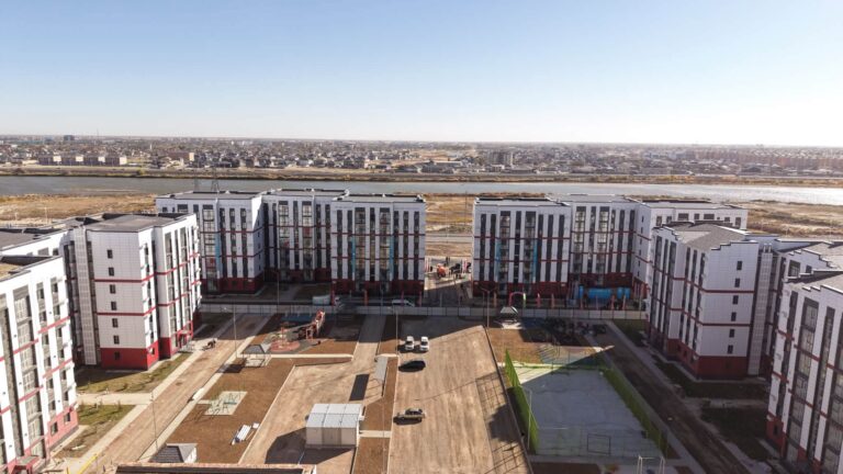 В канун Дня Республики ключи от нового жилья получили 160 жителей Кызылорды