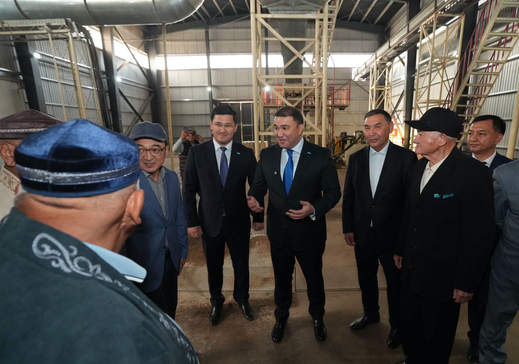 ПОРУЧЕНИЕ ПРЕЗИДЕНТА: В ЖЕТЫСАЙСКОМ РАЙОНЕ ТУРКЕСТАНСКОЙ ОБЛАСТИ ОТКРЫЛСЯ СОВРЕМЕННЫЙ ХЛОПКОВЫЙ ЗАВОД