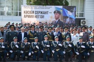 В ВОЕННОМ КОЛЛЕДЖЕ ИМЕНИ САБЫРА РАХИМОВА В ШЫМКЕНТЕ ВПЕРВЫЕ СОСТОЯЛАСЬ ЦЕРЕМОНИЯ ПРИНЯТИЯ ВОЕННОЙ ПРИСЯГИ