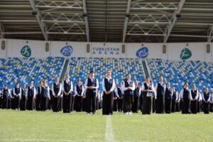 В ТУРКЕСТАНЕ 500 ШКОЛЬНИКОВ ОДНОВРЕМЕННО ПРОЧИТАЛИ СТИХИ МУКАГАЛИ