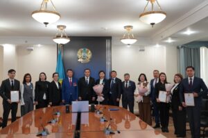 Накануне Дня Республики в правозащитном центре отметили лучших сотрудников
