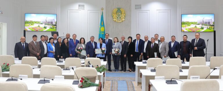 Ербол Карашукеев отметил вклад депутатов областного маслихата в развитие Жамбылской области