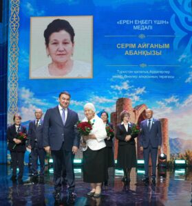 ЖИТЕЛИ ТУРКЕСТАНА ВСТРЕЧАЮТ ДЕНЬ РЕСПУБЛИКИ С БОЛЬШИМИ ДОСТИЖЕНИЯМИ