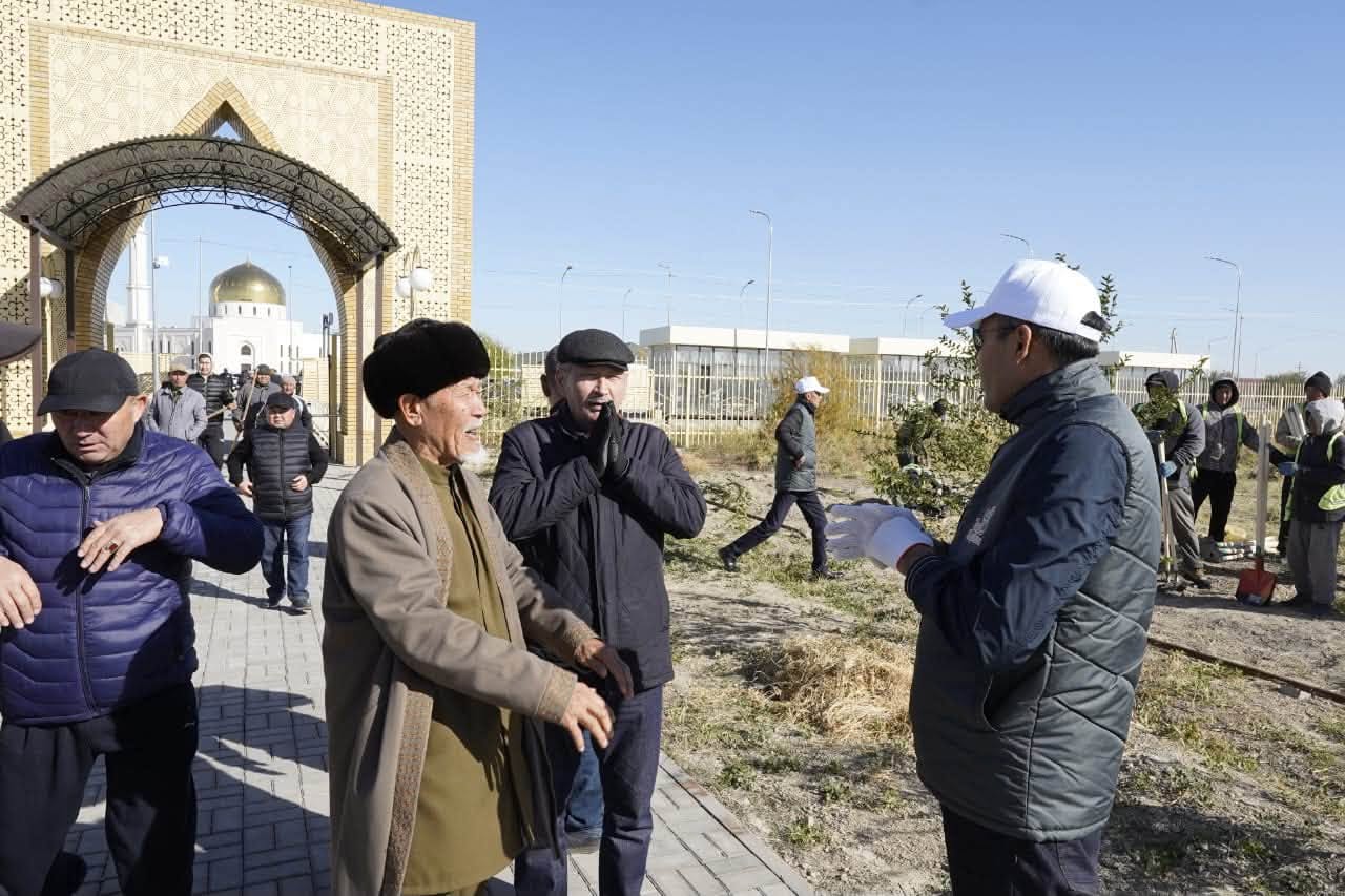 В ОТРАРСКОМ РАЙОНЕ В АКЦИИ «ТАРИХҚА ТАҒЗЫМ-ҰРПАҚҚА АМАНАТ» ПРИНЯЛИ УЧАСТИЕ ОКОЛО 500 ЧЕЛОВЕК