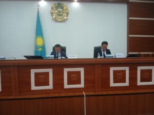 Сарысу аудандық мәслихатының кезектен тыс сессиясы өтті