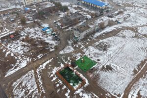 В Семее обновили инфраструктуру микрорайона «Подстанция №18» и благоустроили детскую и спортивную площадки